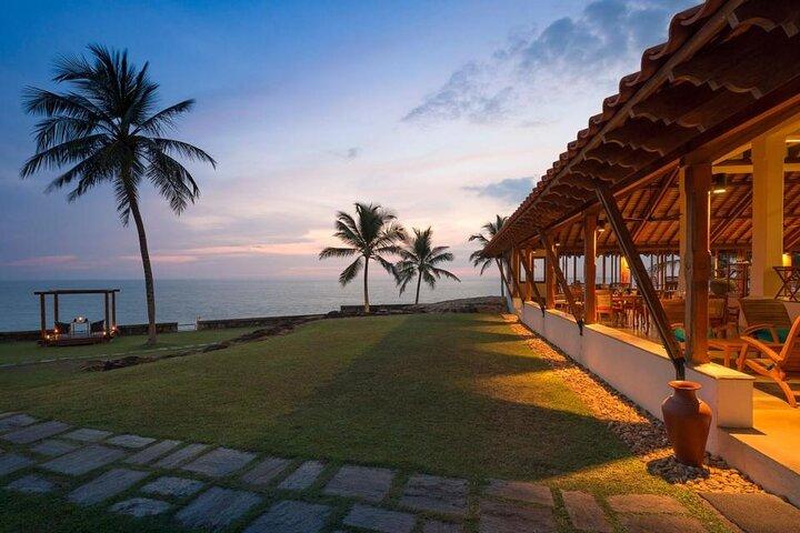 Private Taxi from Sri Lanka Airport (CMB-BIA) to Saman Villas Bentota