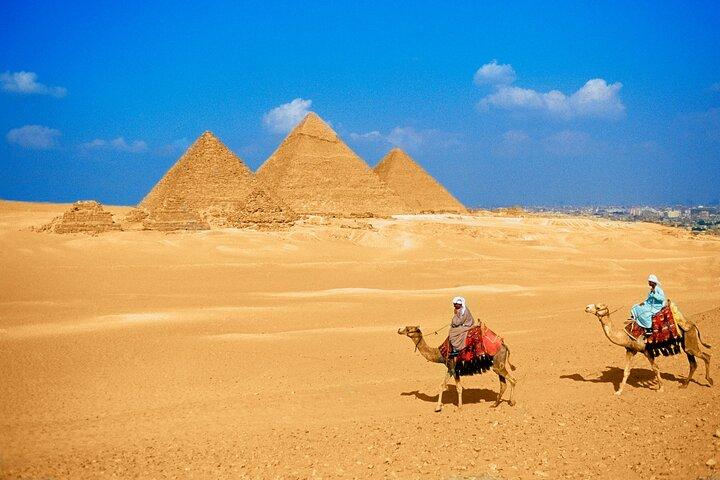 Full day tour Giza Pyramids Sphinx &Lunch and Shopping tour