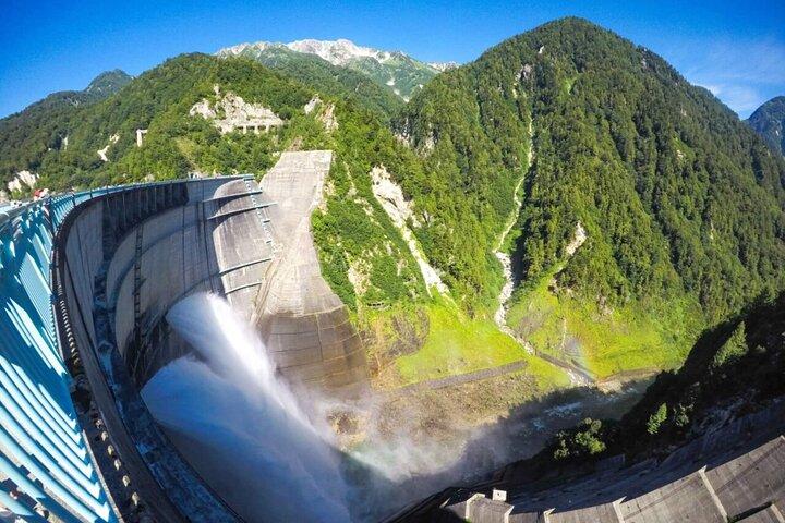 1-Day Tateyama-Kurobe Tour: Walking on the 'Roof of Japan'
