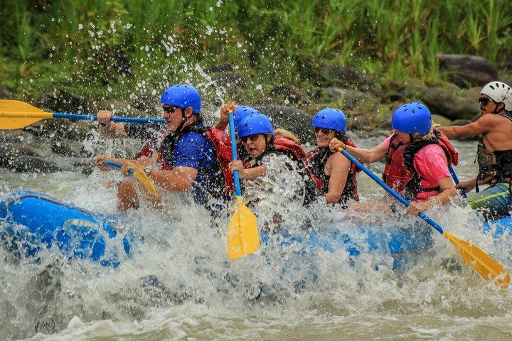Whitewater Rafting Naranjo River from Manuel Antonio Class III-IV
