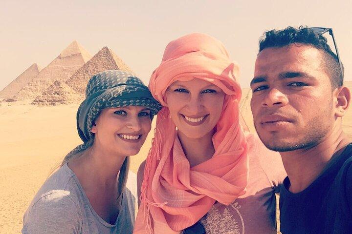 Giza Pyramids ,Sphinx , Sakkara & Egyptian Museum Private Tour