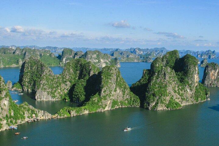 Halong Bay 2 Days-1 Night with Signature Royal Cruise