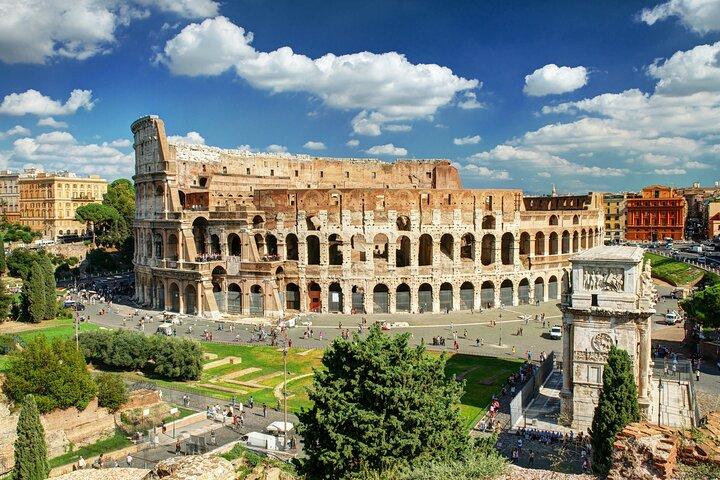 Enjoy Rome Full day tour in Golf Cart with Catacombs