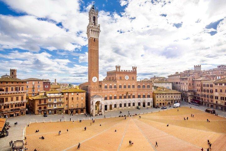 Private tour Siena, San Gimignano and Monteriggioni, lunch in the cellar