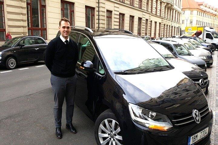Private Transfer Prague to Passau or Passau to Prague with stop in Cesky Krumlov