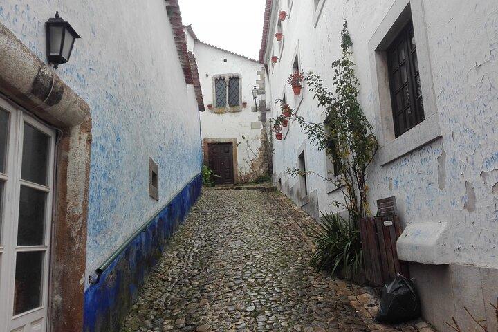 Lisboa to Coimbra, stops in Óbidos, Alcobaça, Batalha and Tomar
