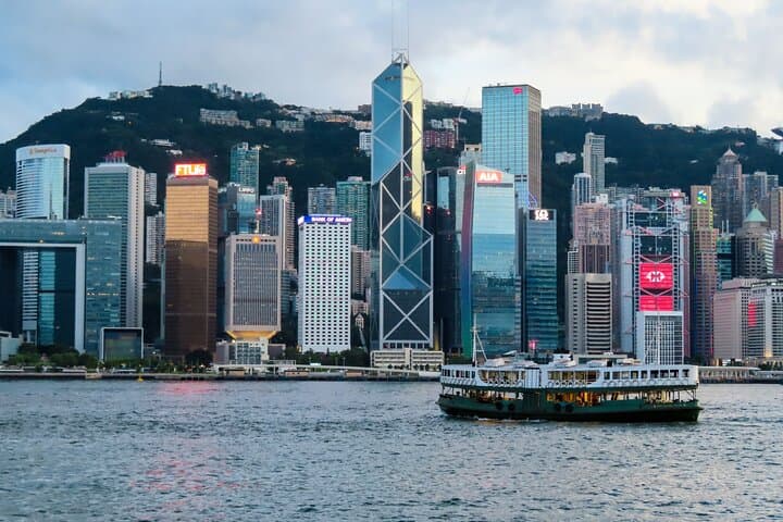 Hong Kong Private Walking Tour with a Local