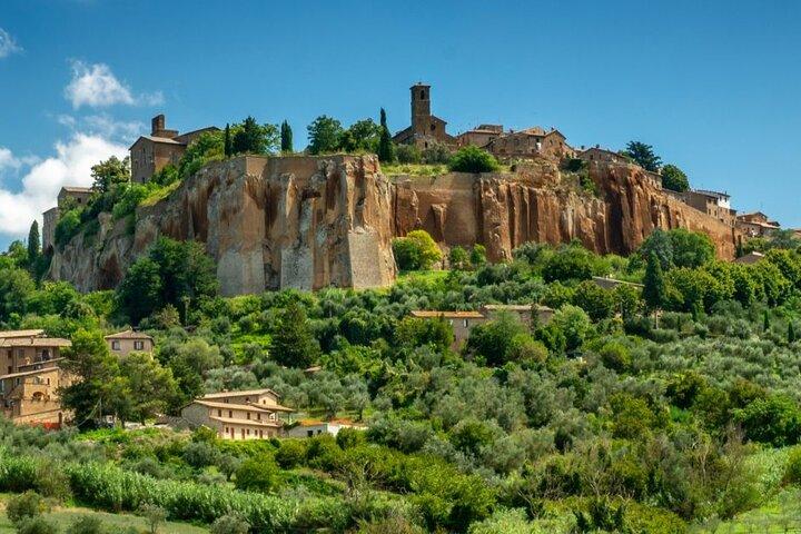 Rome to Florence Private Transfer with Orvieto & Lunch