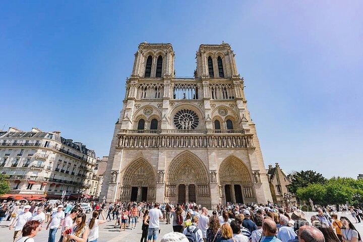 Private Transfers from Paris Airport CDG to Paris City