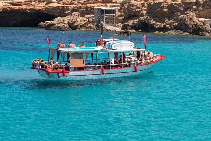 Sunset Beach Tour 3 HS all Inclusive ( Paddle boards , Kayaks & Snorkeling)