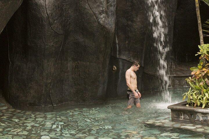 Baldi Hot Springs Day Pass in La Fortuna: 25 Thermal Pools