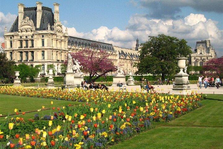 Hourly Disposal Service in Paris: Private Driver by Luxury Van