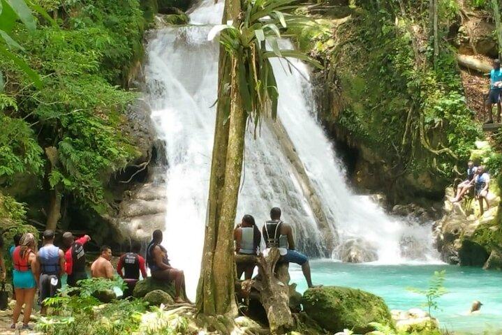 Blue Hole/Secert falls and Dunns River Combo Tour