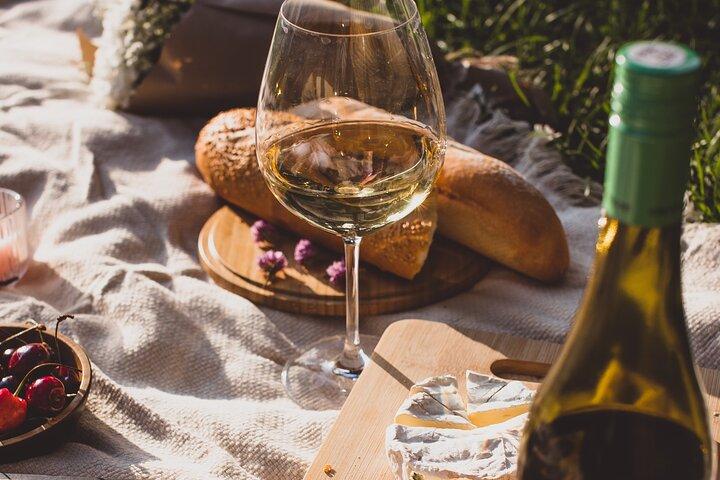 Food & Wine Tasting Walking Tour