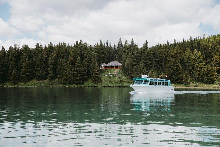 Maligne Lake Cruise
