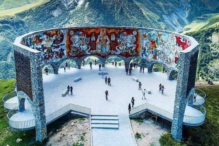 Kazbegi-Ananuri-Gergeti Private Tour