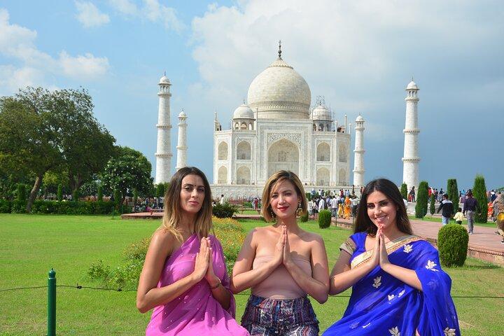 Taj Mahal Tour from Delhi with 5* Lunch