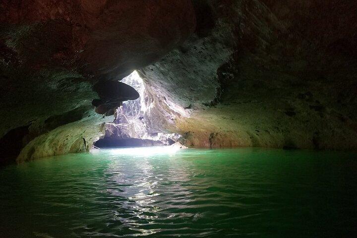 Belize Cave Tubing and Zipline Jungle Adventure with Lunch