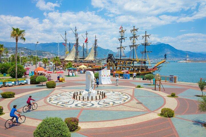Alanya Cable Car, Boat Trip and Dimcay Tour