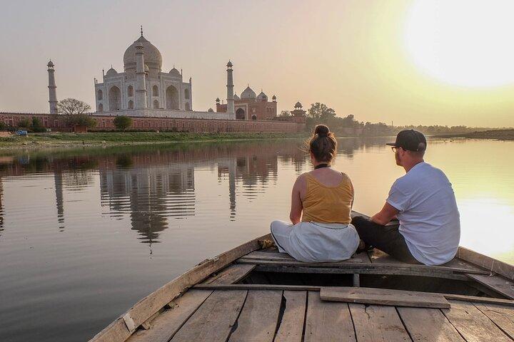 Taj Mahal & Agra Fort Tour with Fatehpur Sikri from Agra