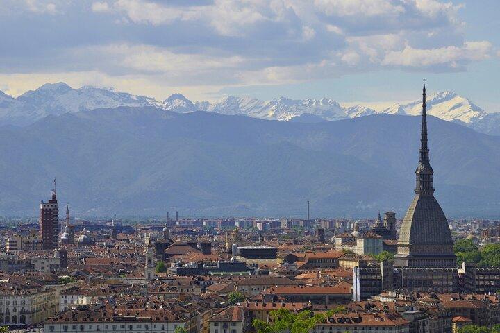 Turin: Royal Palace & city tour guided experience