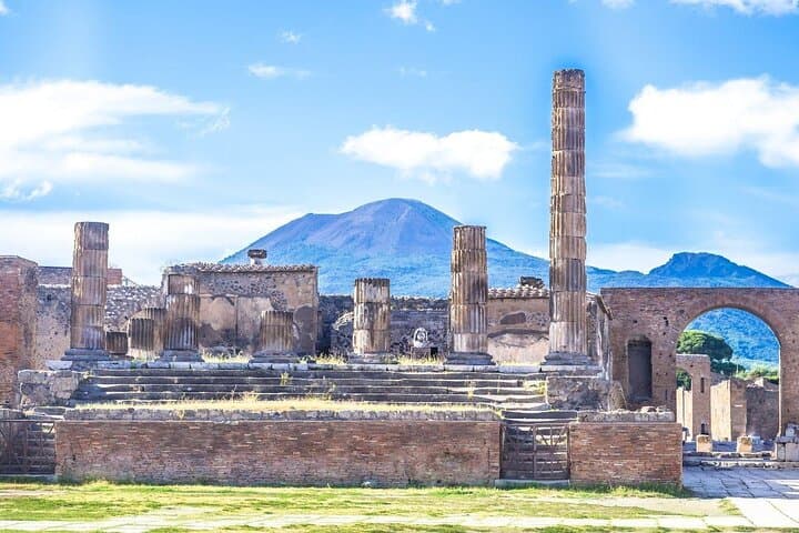 Private Pompeii, Positano and Amalfi Coast Tour from Rome