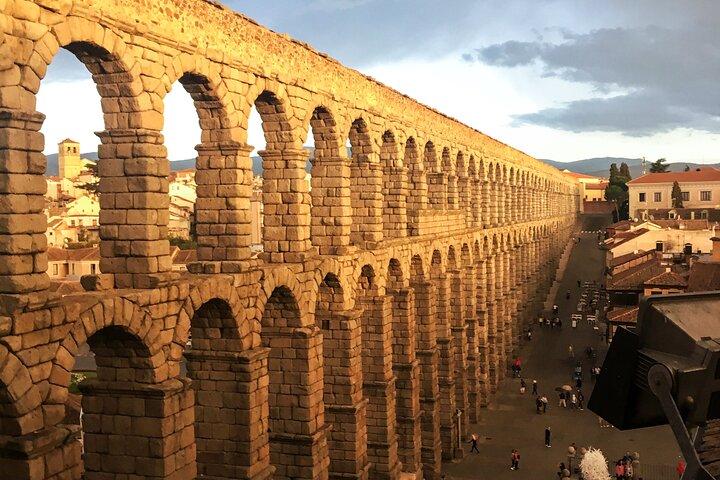 Private Tour to Avila and Segovia from Madrid with Pick up