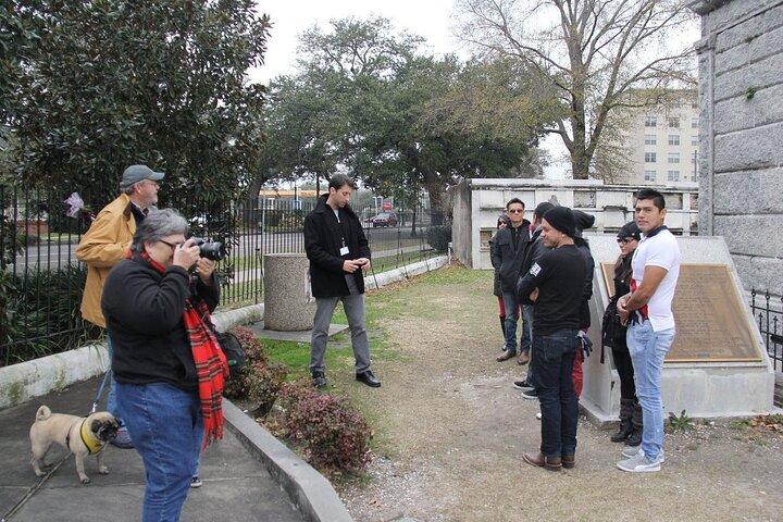 New Orleans City and Cemetery Bus Tour