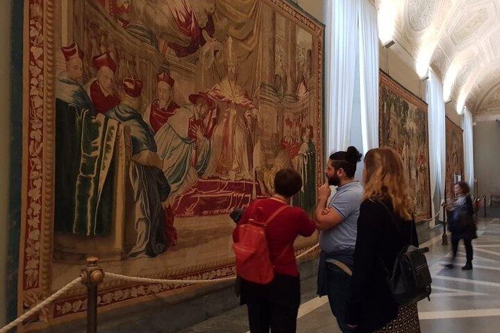 Vatican Museums: Sistine Chapel, St Peter's Basilica Express Tour