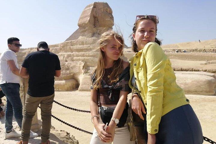 4-hours Private Tour Giza Pyramids and Sphinx with lunch and camel ride