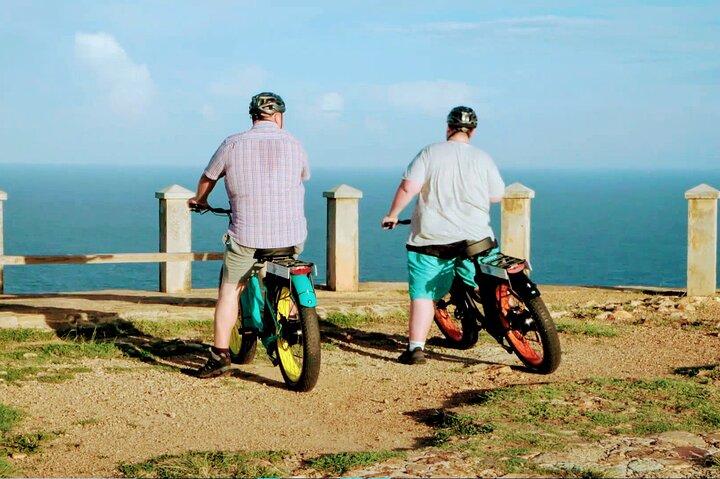Historic City, Fort and Beach E-Bike Tour