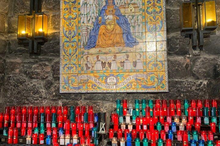 Private Half Day Tour in Monserrat with Driver