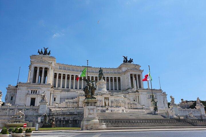 Views of Rome Small Group Walking Tour