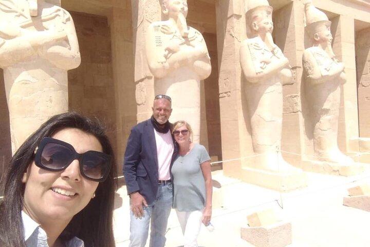 Luxor Layover Private Tour to Luxor East and West bank sightseeing with lunch