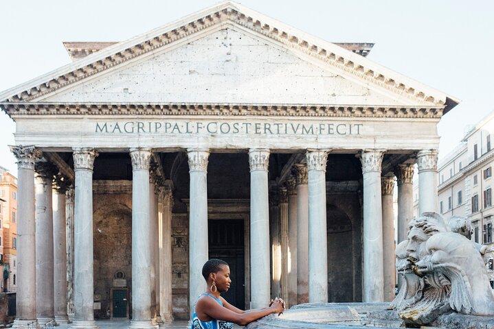 Private Vacation Photography Session with Local Photographer in Rome