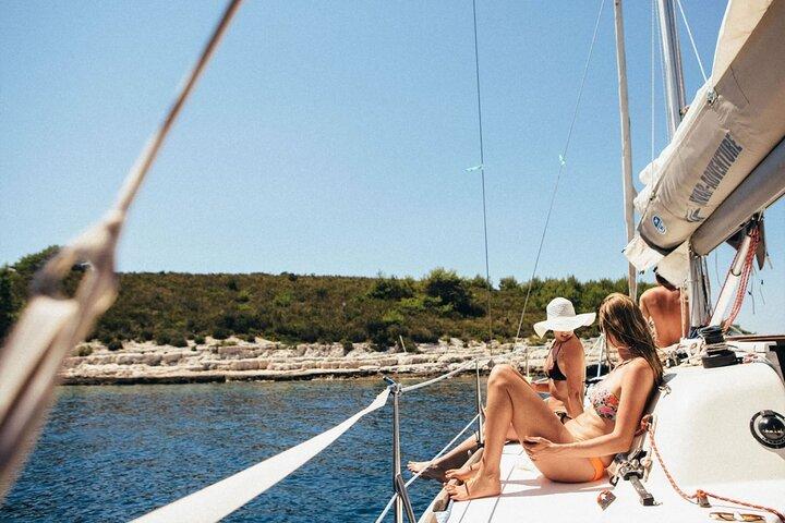 Sailing and Snorkeling Tour in the Islands of Pakleni