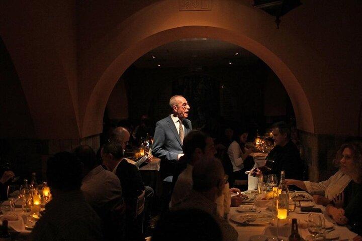Lisbon Small-Group Tour: Fado Show and Dinner with Pick-up