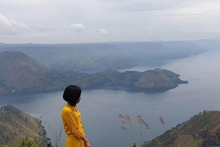 Full Day Private Tour in Lake Toba View and Karo Highlands From Medan City