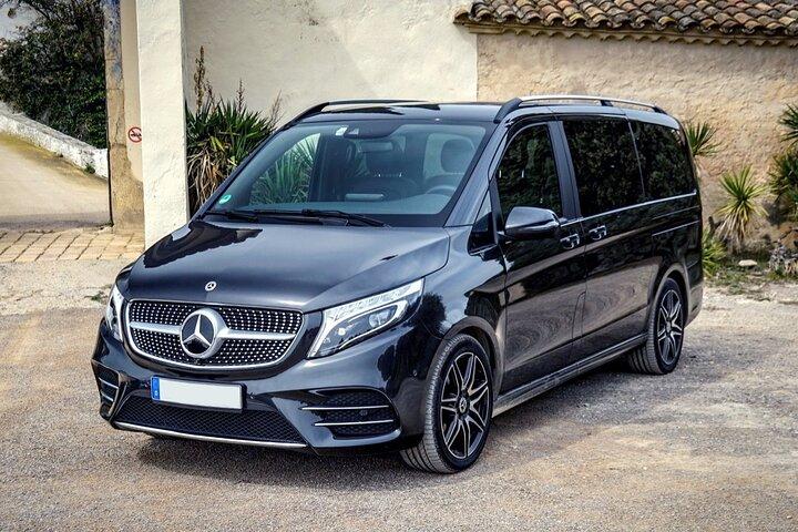Airport Transfer: Dubrovnik to Dubrovnik Airport DBV by MB Van