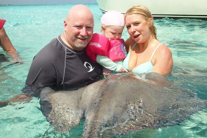 Stingray City Experience Plus Two Snorkeling Stops on Grand Cayman