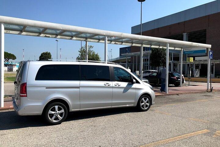 Private Transfer from Trieste to Venice Airport / Venice City