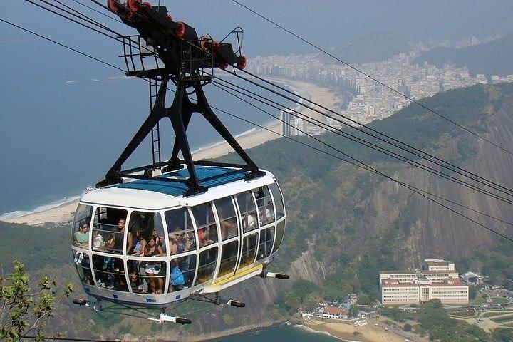 Full-Day Corcovado and Sugarloaf Tour with Barbecue Lunch