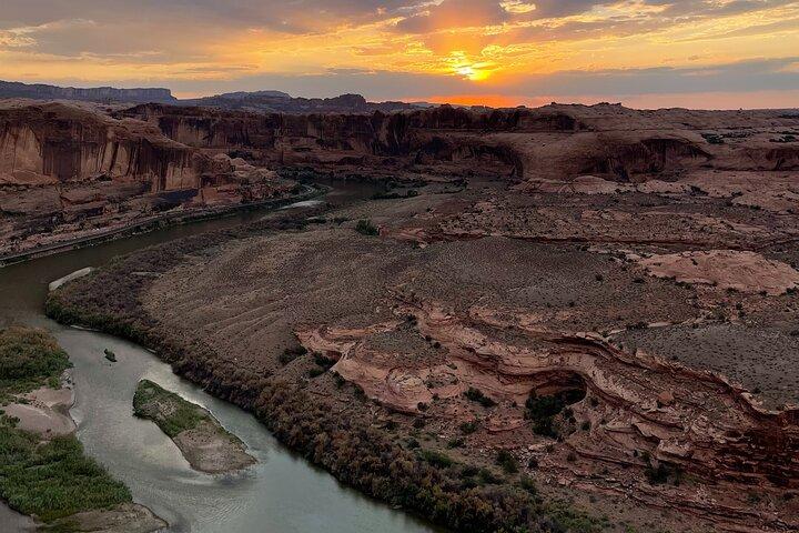 YOU-DRIVE UTV Hell's Revenge 4x4 Off Roading Tour from Moab