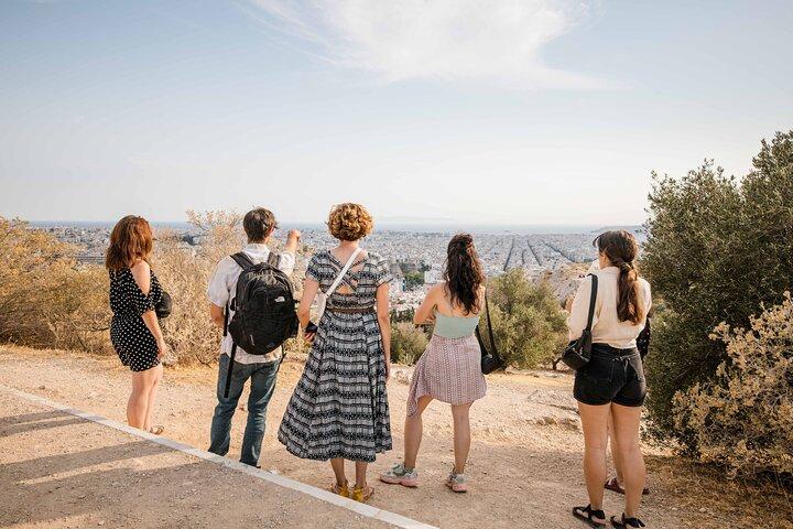 Athens Small-Group Walking Tour with Wine Tasting