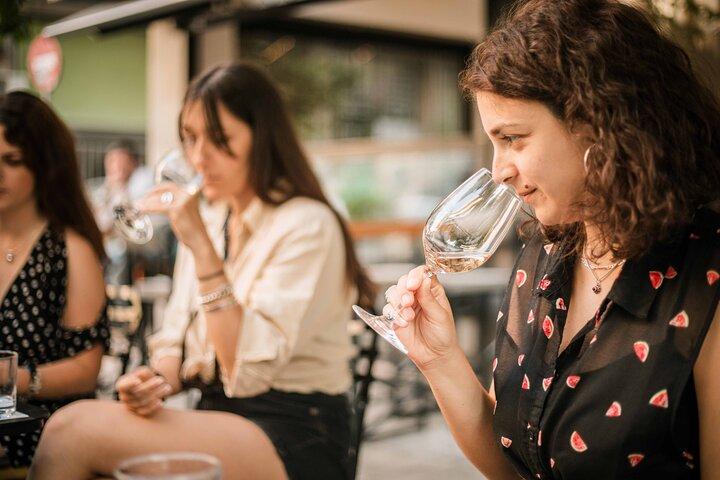 Athens Small-Group Walking Tour with Wine Tasting