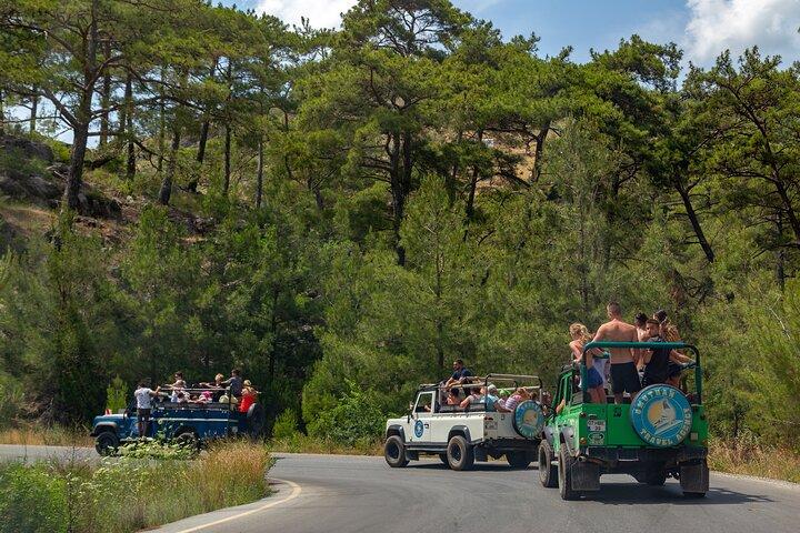 Jeep Safari Adventure around Green Canyon with Boat Tour