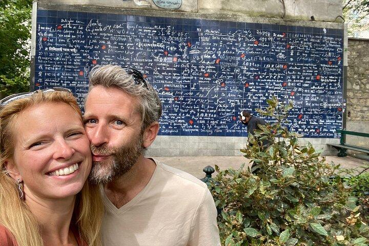 Paris Romantic Montmartre: Love Story Exploration Game and Tour