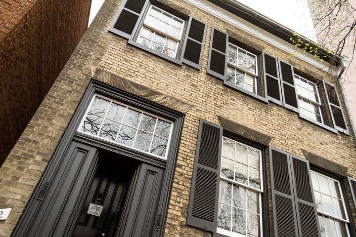 Toronto Ghost Tour: The Original Haunted Walk
