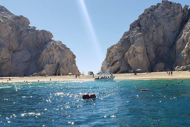 Shared Tour to the Arch of Cabo San Lucas