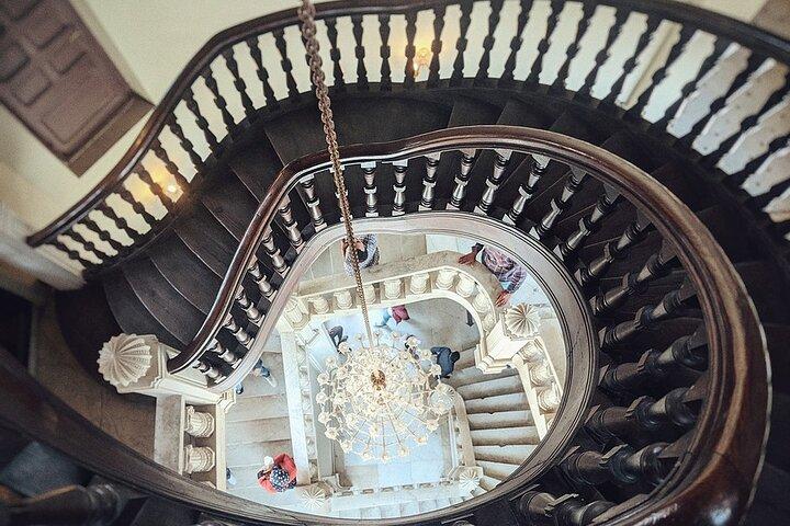 Discover The Palaces of Cairo